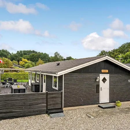 Awesome Home In Bjert With Wifi 度假居