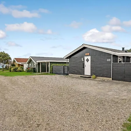 度假居 Awesome Home In Bjert With Wifi